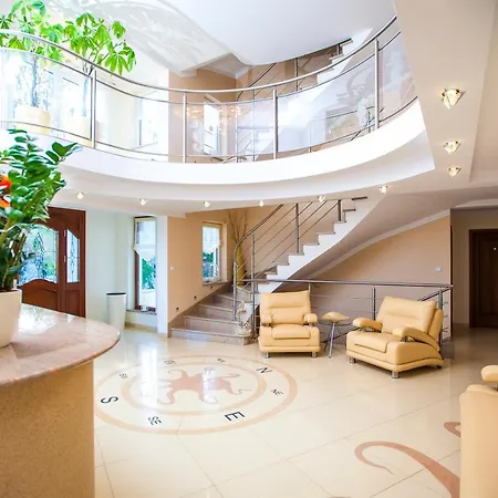 Karolinka Dziwnówek