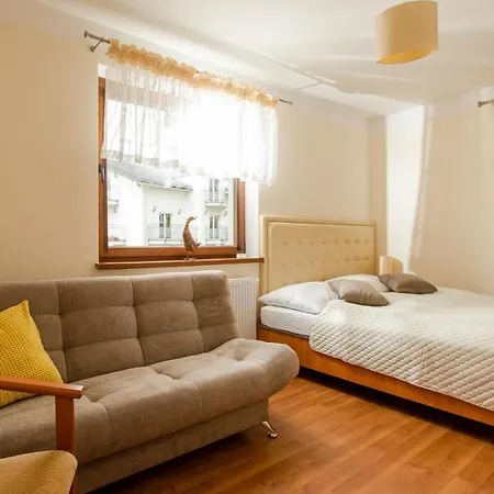 Karolinka Dziwnówek