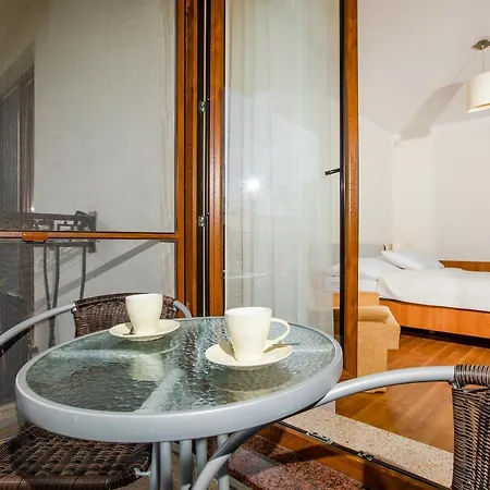 Karolinka Gasthuis Dziwnówek