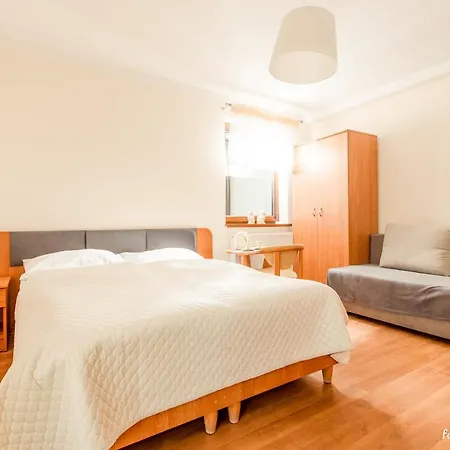 Karolinka Dziwnówek