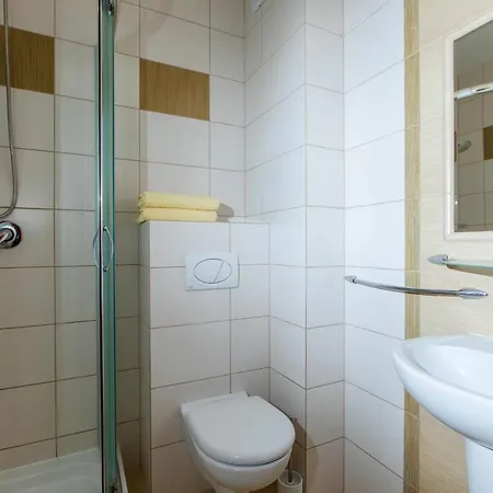 Karolinka 3* Dziwnówek