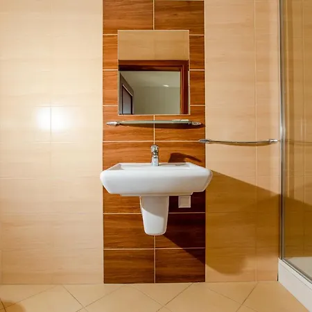 Karolinka Dziwnówek