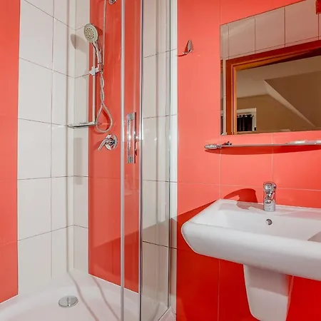 Karolinka Gasthuis 3*