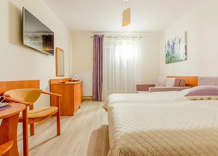 Karolinka 3* Dziwnówek